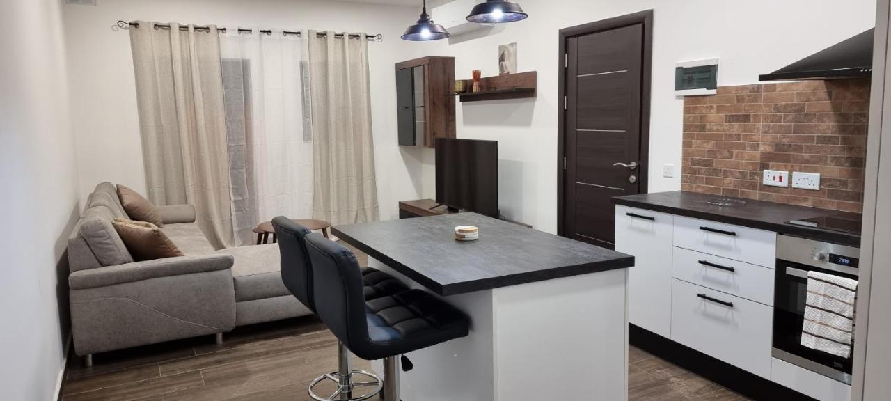 Enjoy And Relax Apartment Mosta Exterior photo